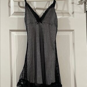 Black Lace & Mesh Chemise Nightdress- Widow- Size Small